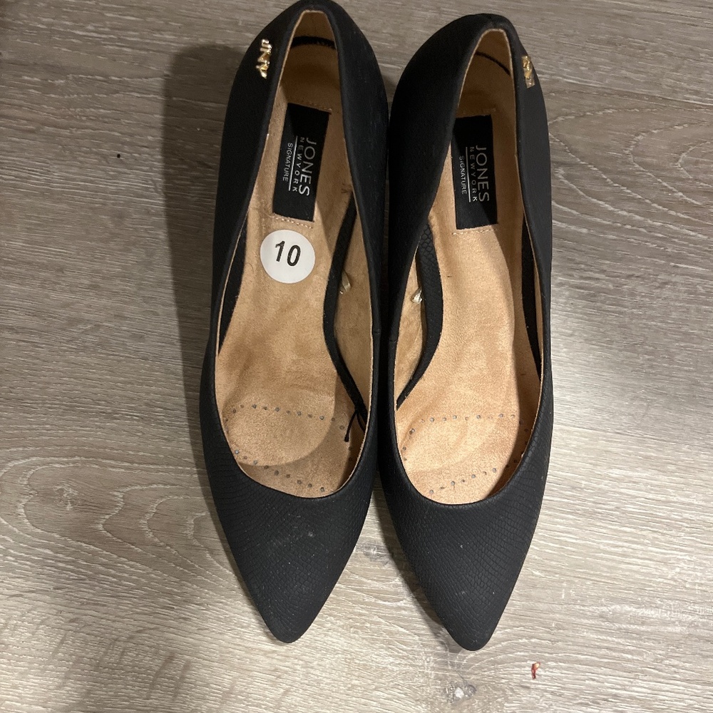 Shoes worn once